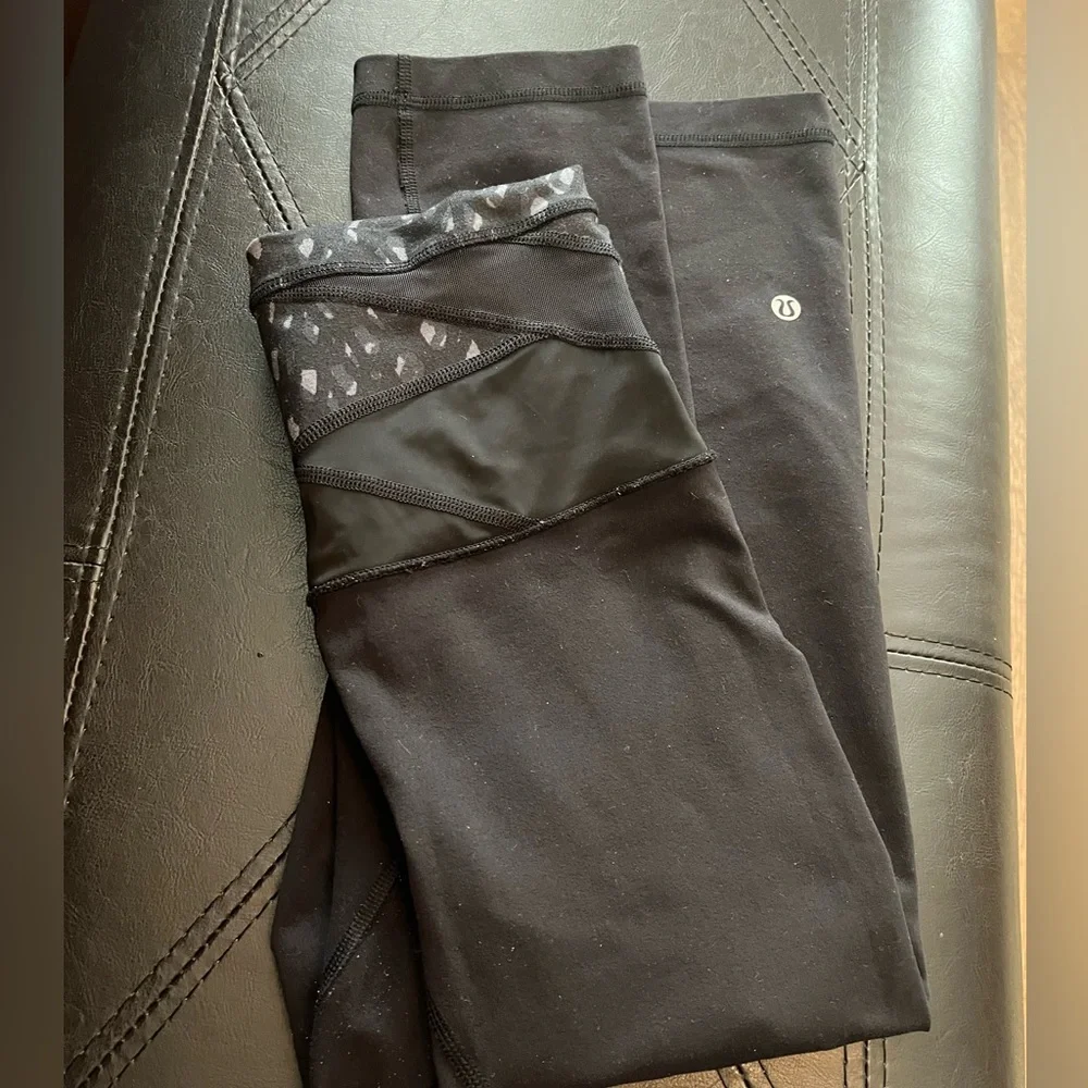 Lululemon Athletica Capri Leggings. Size 6